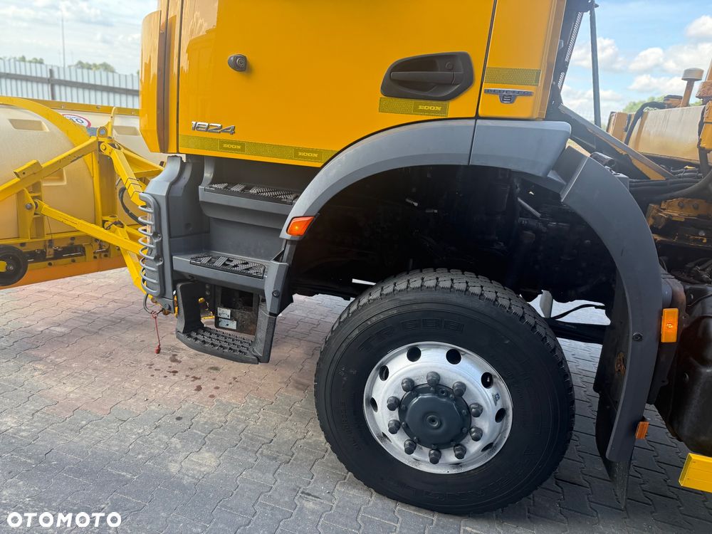 Mercedes-Benz Arocs 240 , 4x4 - 17