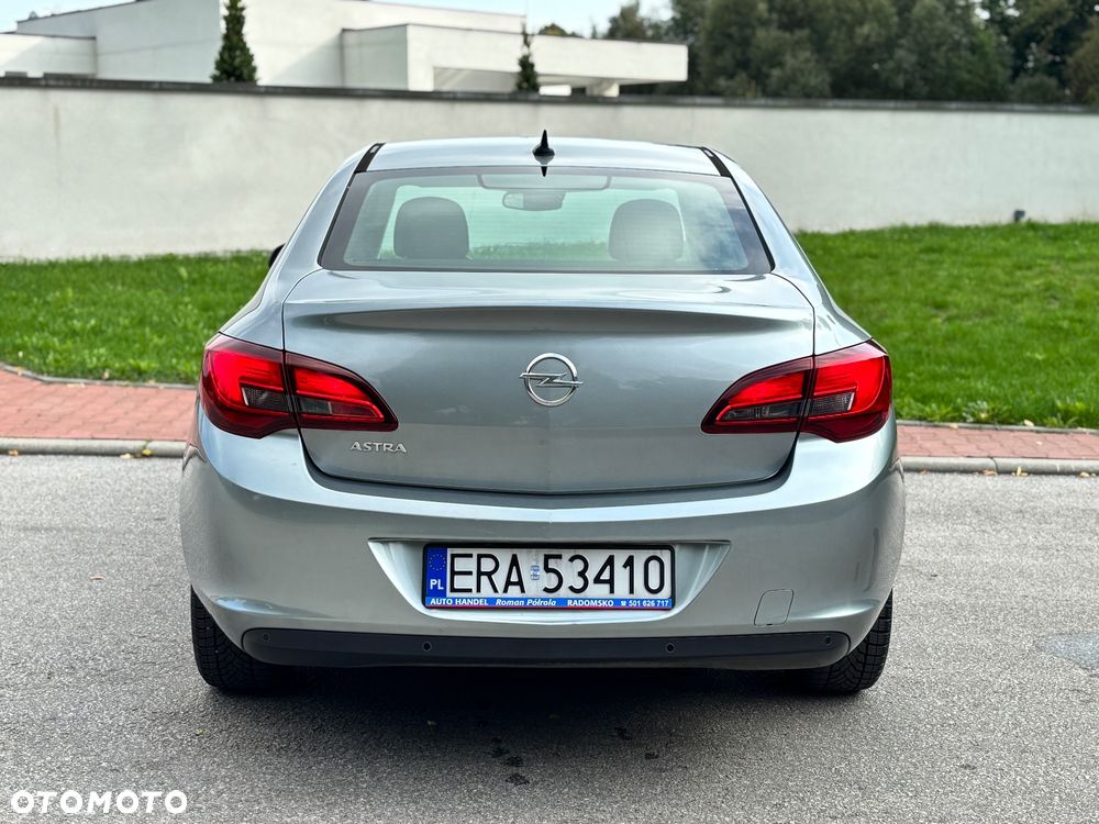 Opel Astra 1.4 ecoFLEX Cosmo - 7