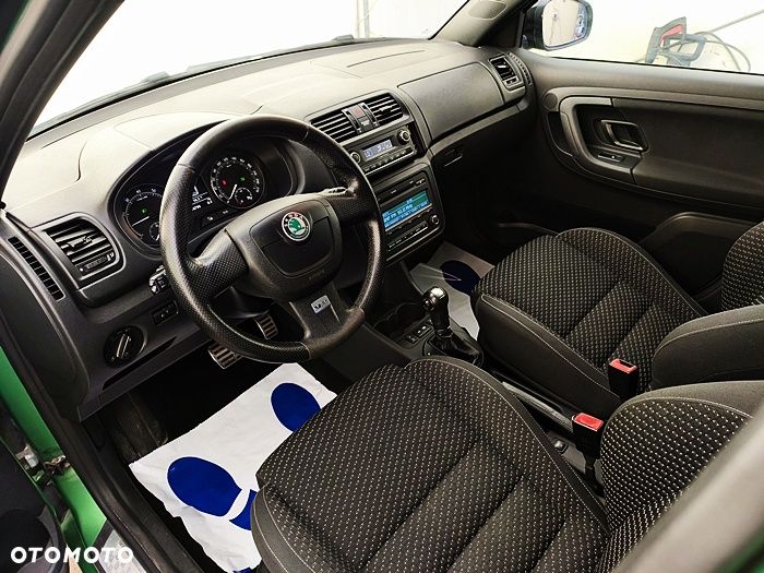 Skoda Fabia 1.4 TSI DSG RS - 22