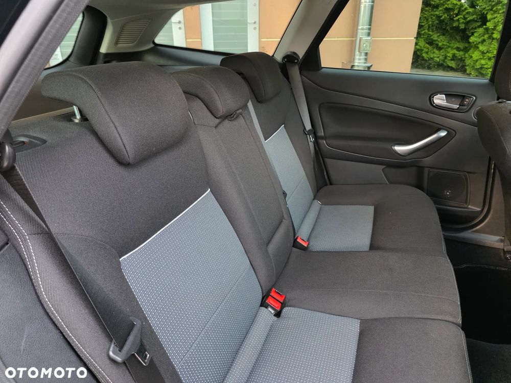 Ford Mondeo 1.6 Ti-VCT Trend - 24