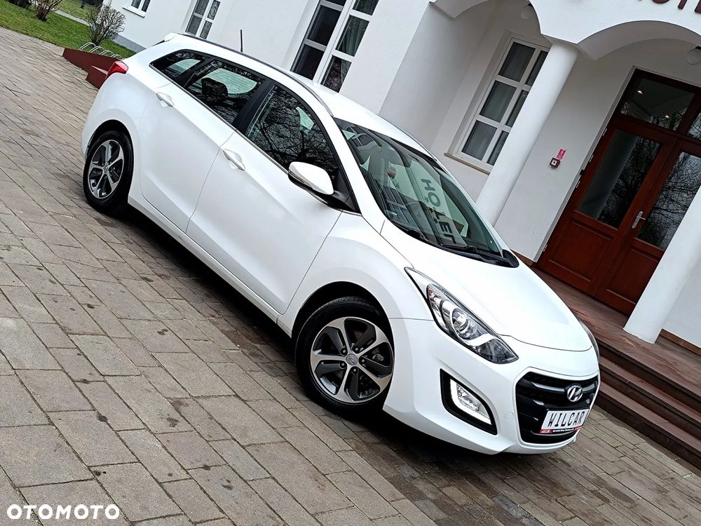 Hyundai i30 blue Kombi 1.6 GDi Style - 10