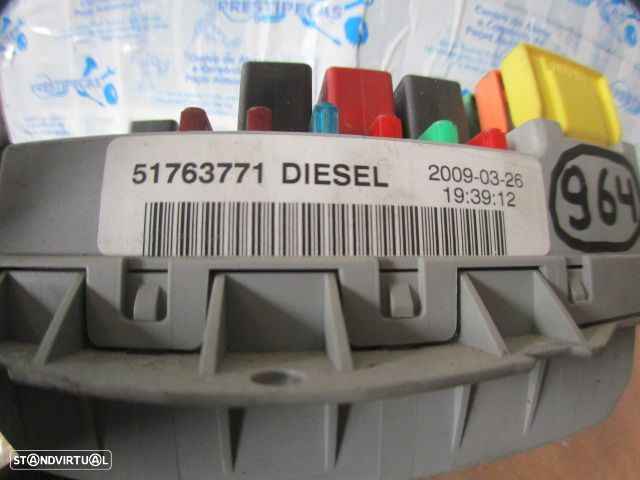 Caixa Fusiveis 51763771 FIAT DOBLO CARGO 1 FASE 2 2009 1.9JTD 105CV 5P BRANCO DELPHI - 3