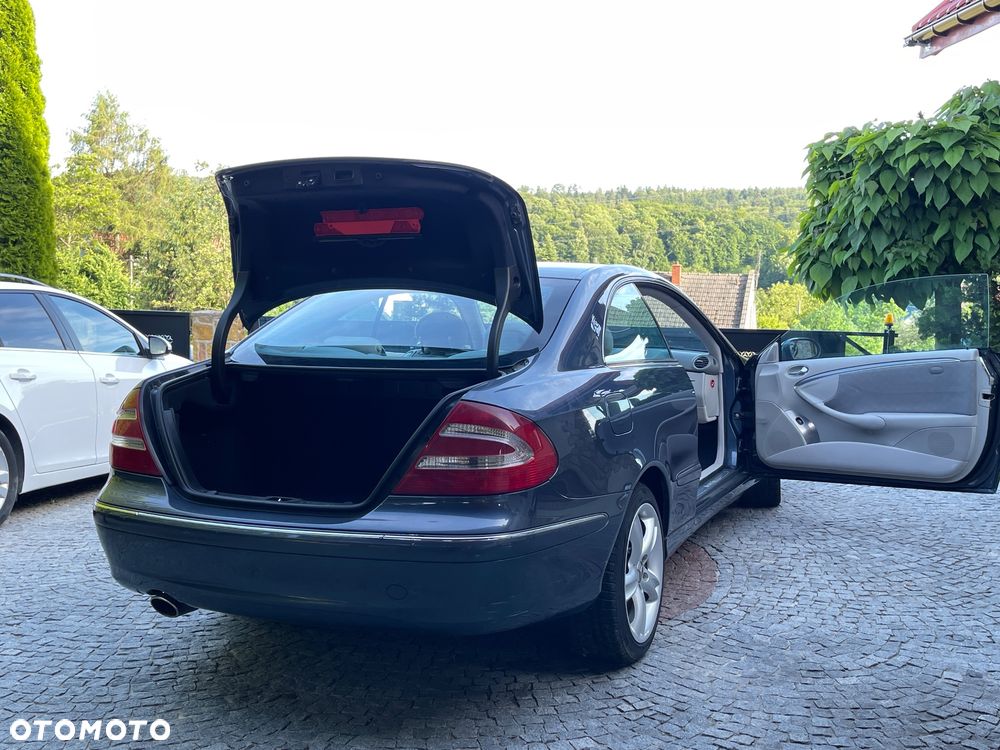 Mercedes-Benz CLK - 14