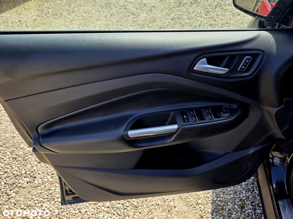 Ford Kuga 2.0 TDCi FWD Titanium - 17