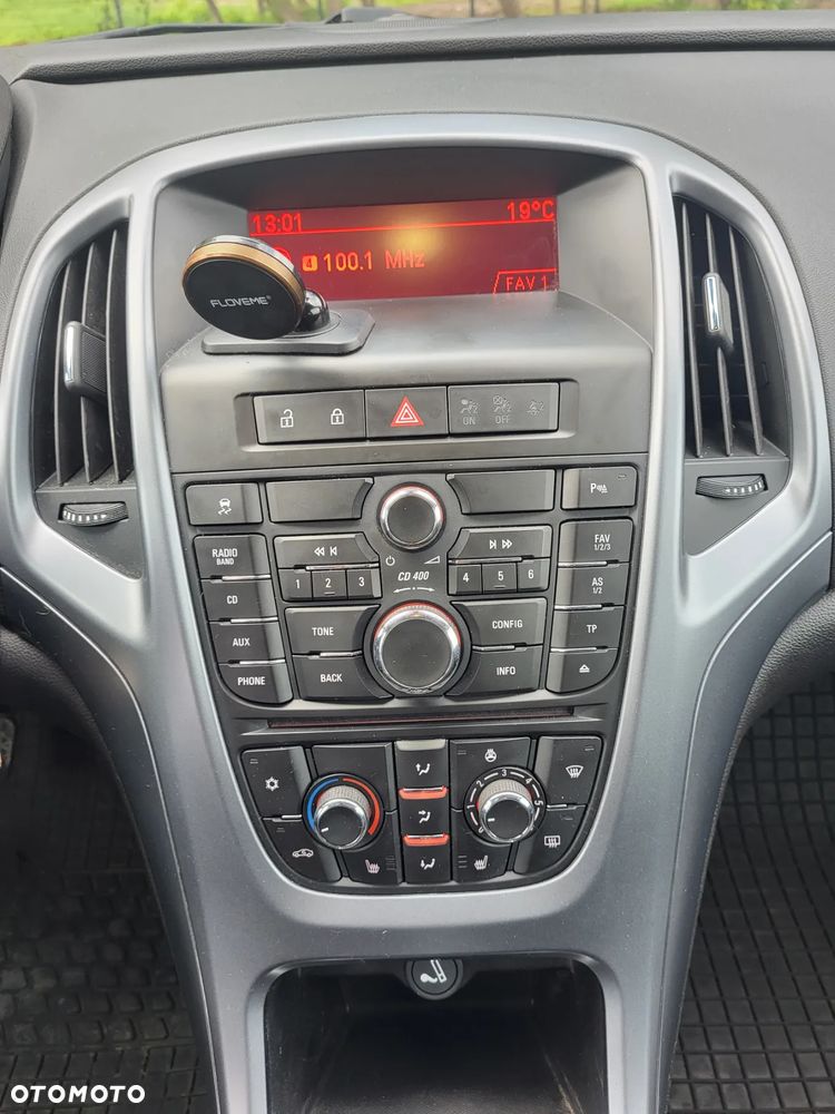 Opel Astra GTC 1.4 Turbo - 21