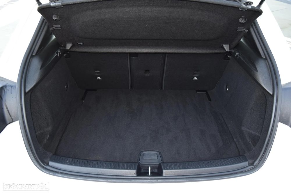 Mercedes-Benz A 180 d AMG Line Aut. - 39