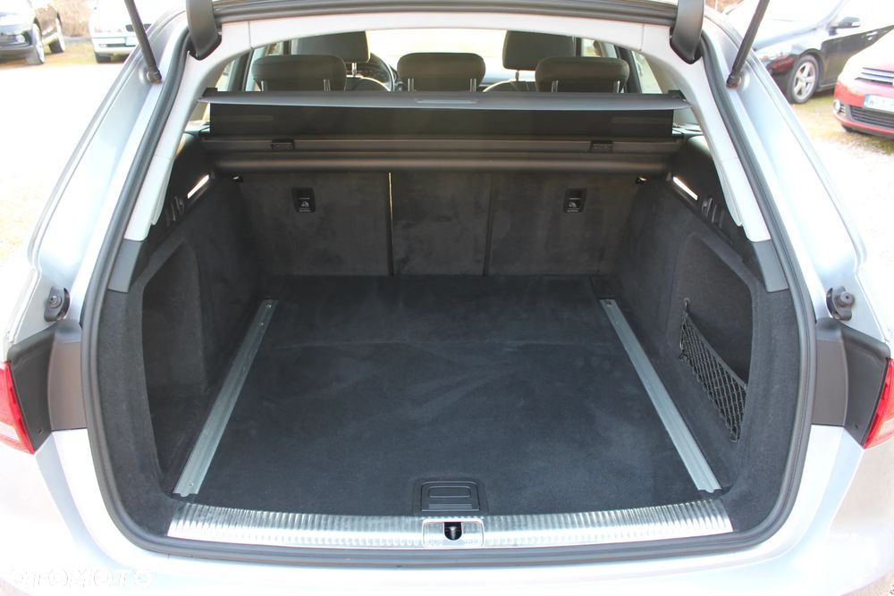 Audi A4 Avant 2.0 TDI ultra - 25