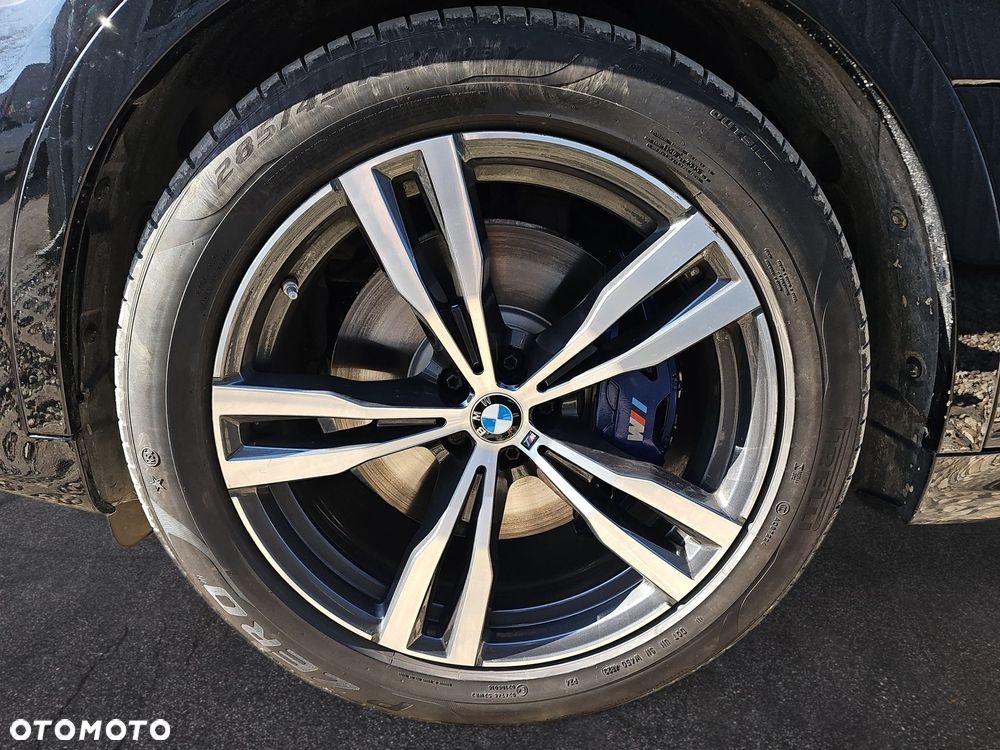 BMW X7 - 9