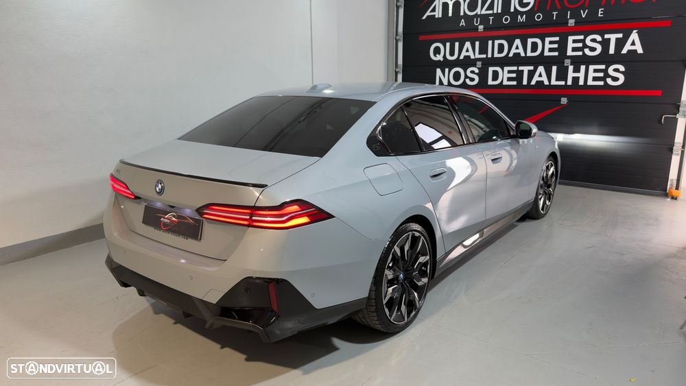 BMW i5 eDrive40 Pack Desportivo M - 9