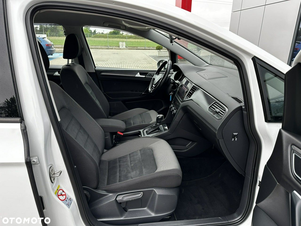 Volkswagen Golf Sportsvan - 15