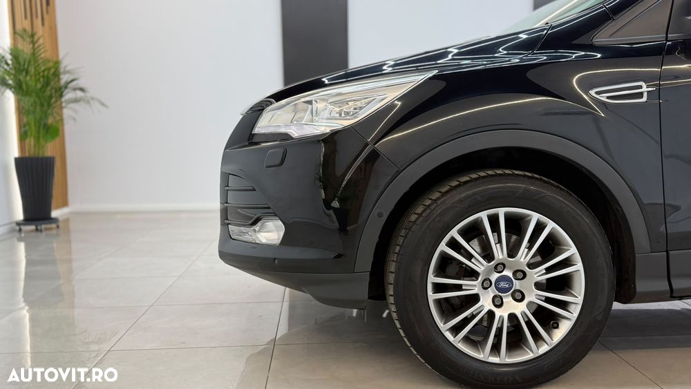 Ford Kuga - 32