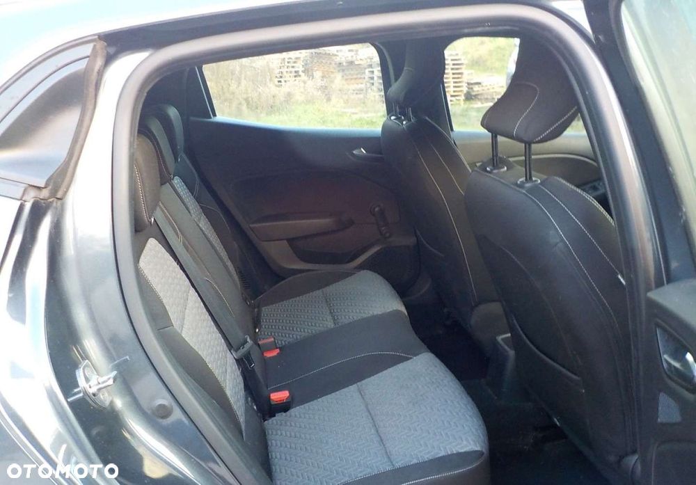 Renault Clio - 21