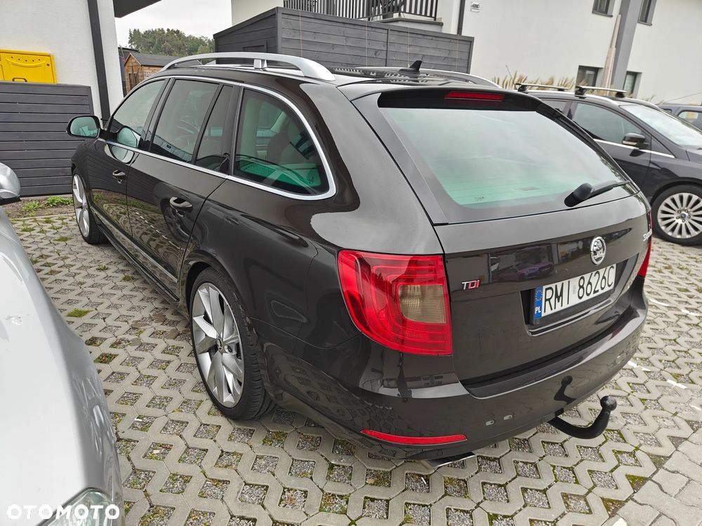 Skoda Superb 2.0 TDI Elegance DSG - 3