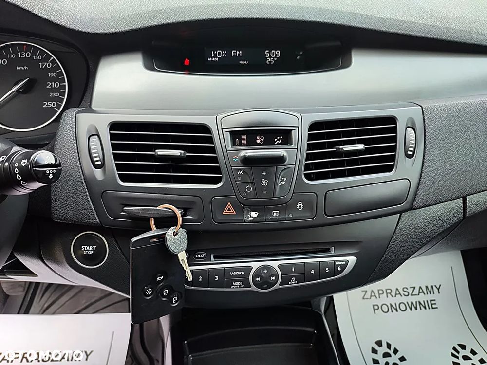 Renault Laguna 1.6 16V 110 Sportway - 13