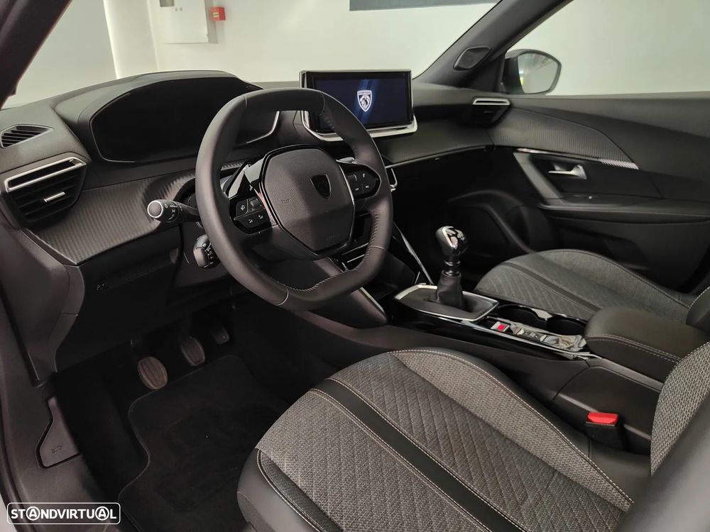 Peugeot 2008 1.2 PureTech Allure - 6