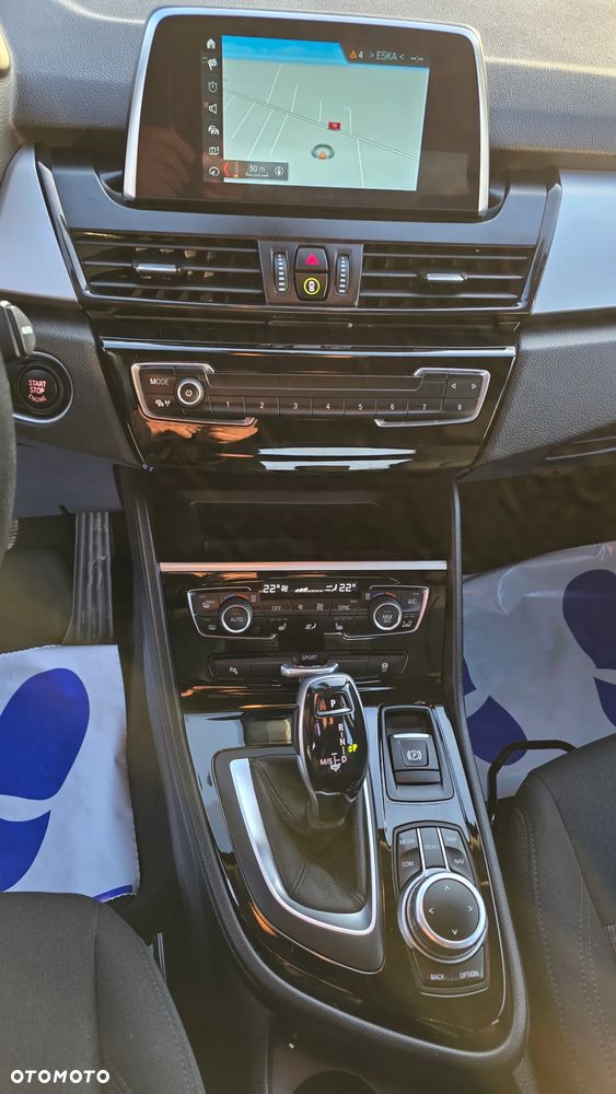 BMW Seria 2 218d Advantage - 15