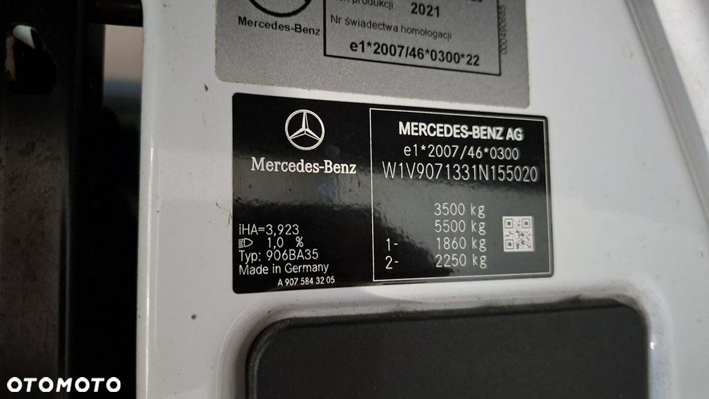 Mercedes-Benz Sprinter - 10