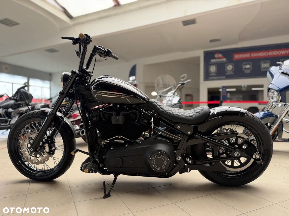 Harley-Davidson Softail - 1