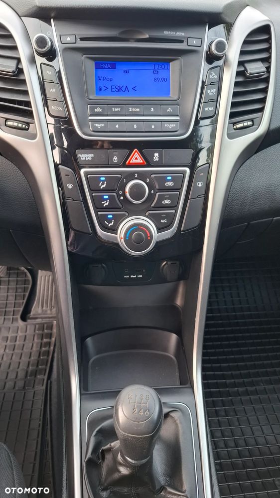 Hyundai i30 i30cw 1.4 Advantage - 16