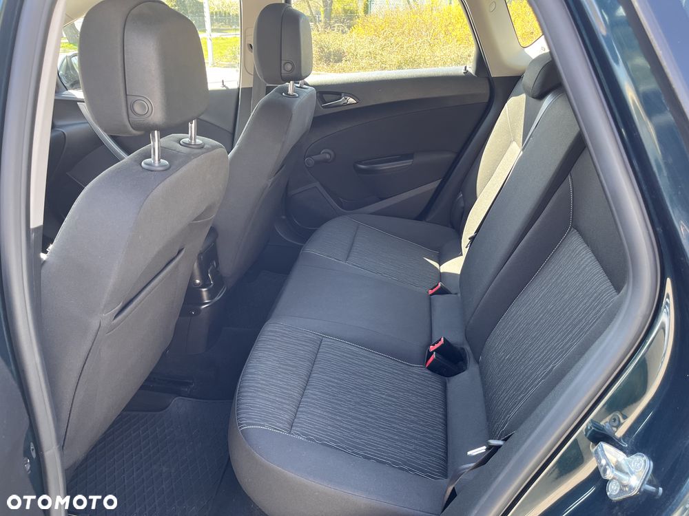 Opel Astra 1.4 T Enjoy - 12