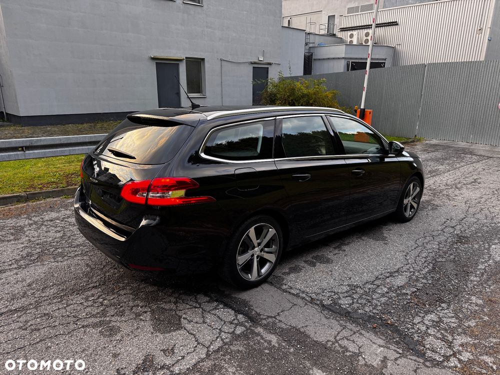 Peugeot 308 130 e-THP Stop & Start Allure - 36