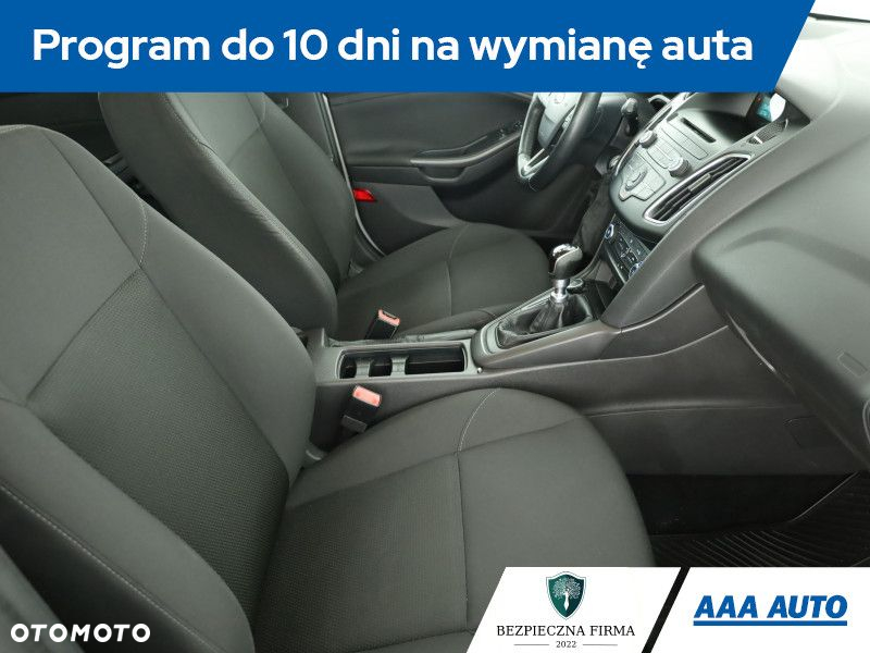 Ford Focus - 8