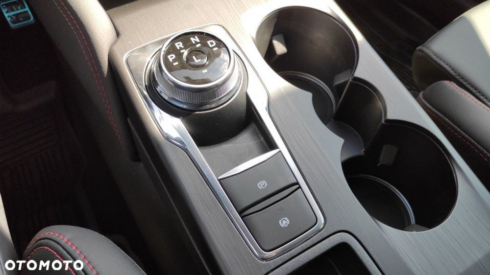 Ford Kuga - 27