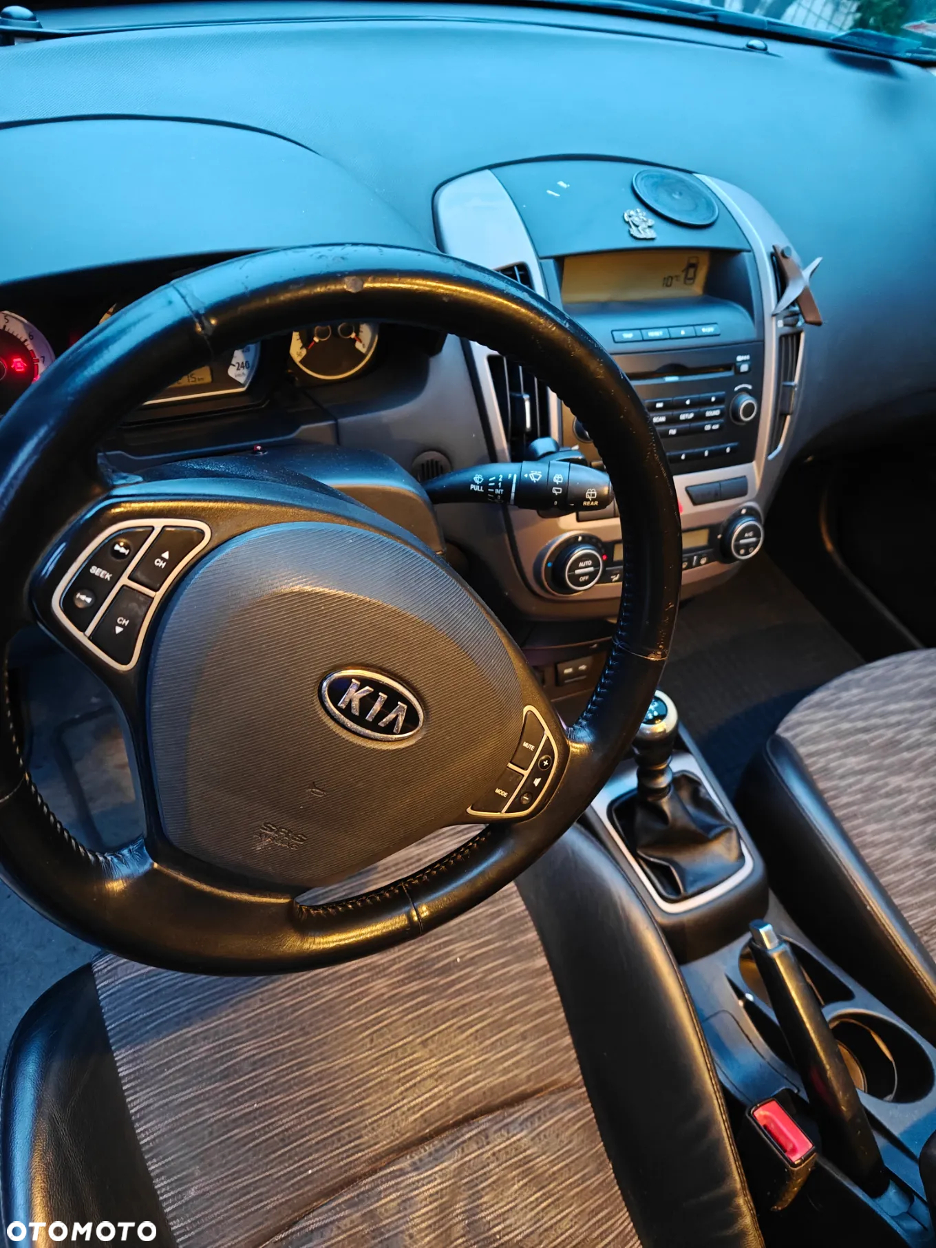 Kia Ceed - 16