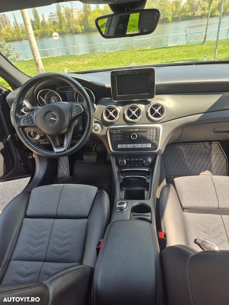 Mercedes-Benz GLA - 6