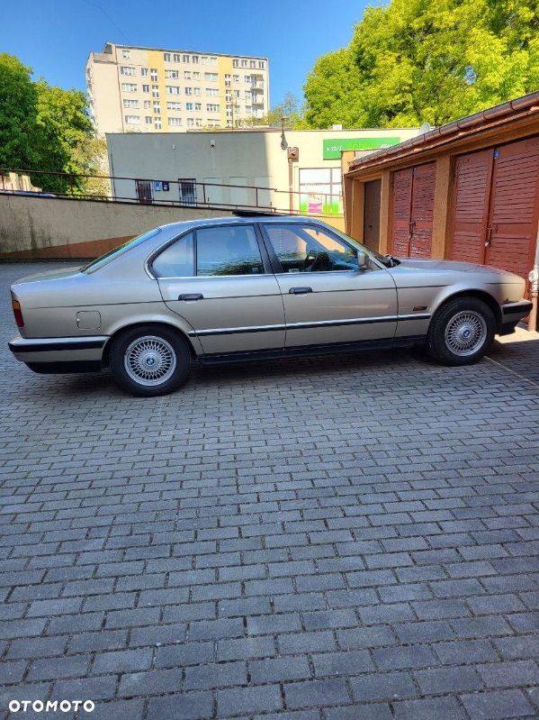 BMW Seria 5 - 1