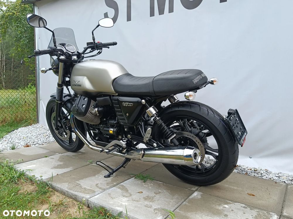 Moto Guzzi V7 - 6