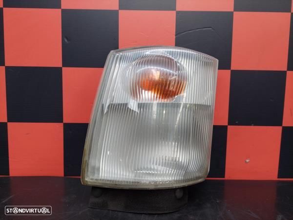 Farolim De Pisca Frente Esquerdo Toyota Dyna Camião De Plataforma/Chas - 1