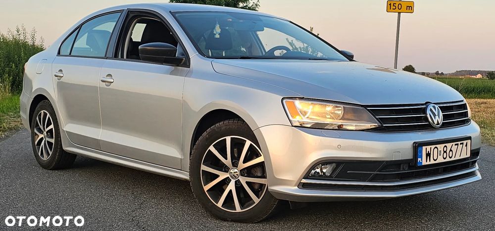 Volkswagen Jetta 1.4 TSI DSG BlueMotion Technology - 1