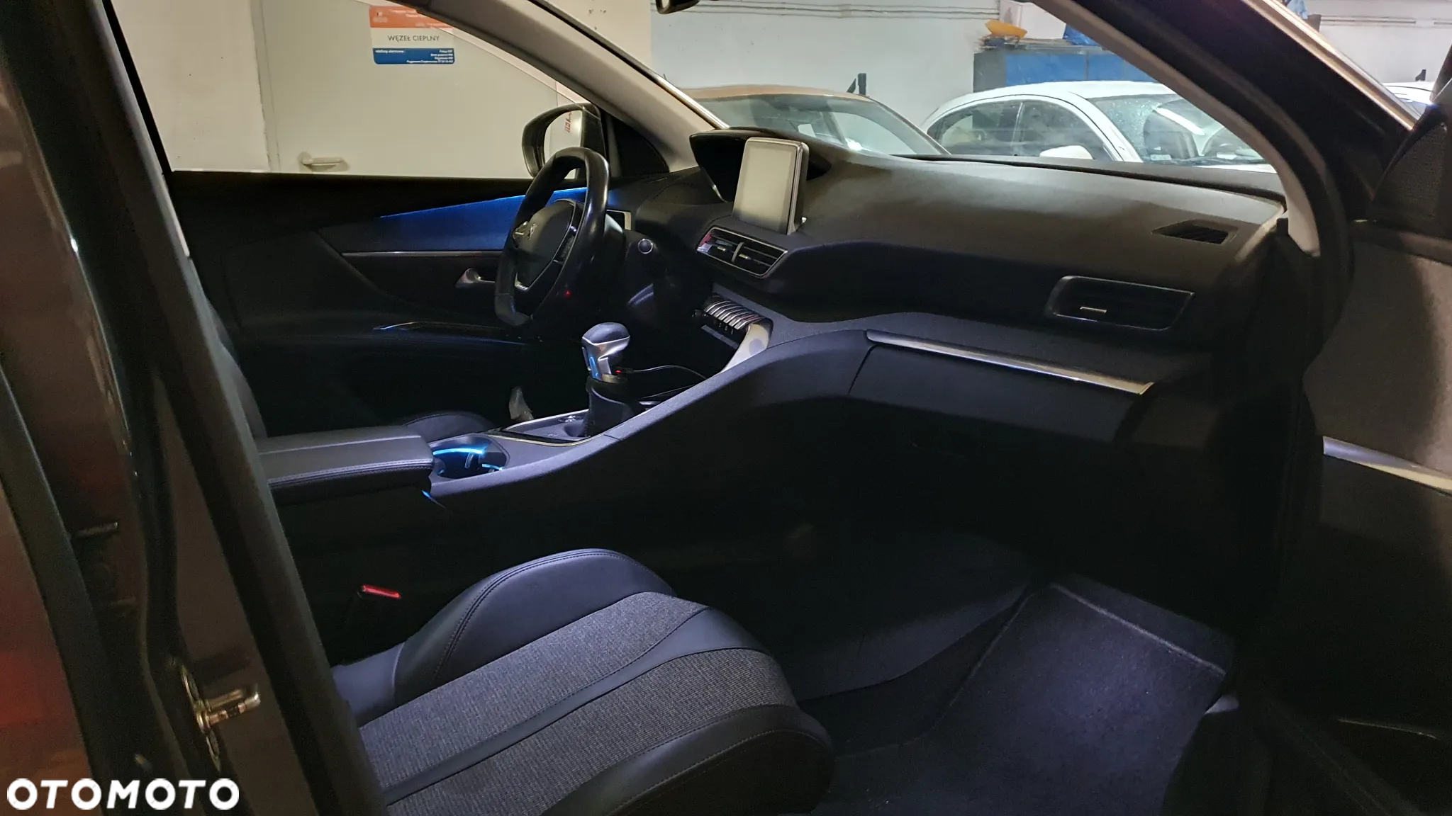 Peugeot 5008 1.5 BlueHDi Allure Pack S&S - 21