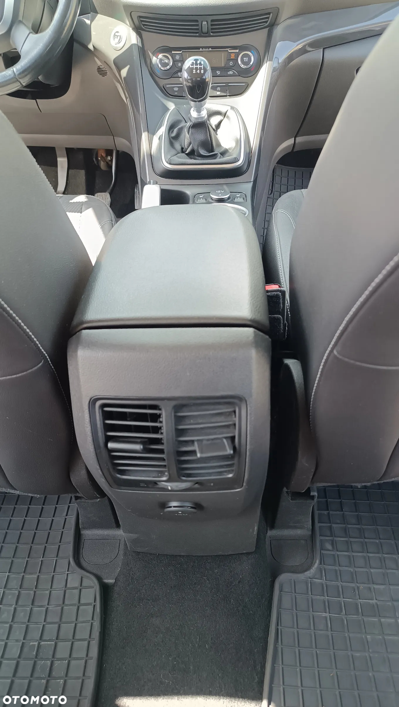 Ford Kuga 2.0 TDCi 4x4 Individual - 4