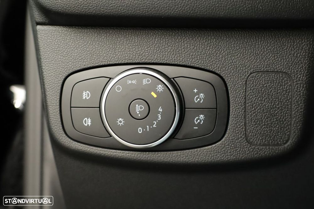 Ford Focus SW 1.0 EcoBoost MHEV ST-Line X Aut. - 19
