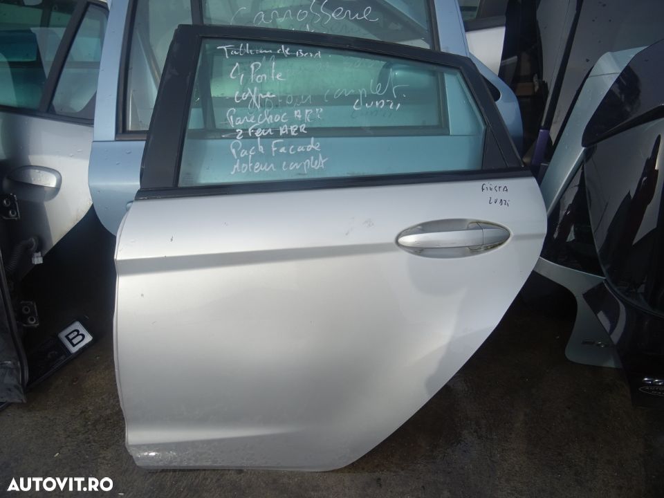 Vand Usa Spate Stanga Ford Fiesta din 2010 fara rugini fara lovituri - 1