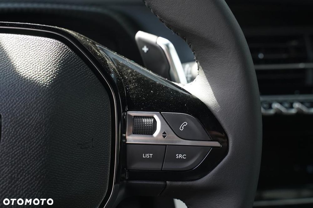 Peugeot 2008 PureTech mHEV Allure e-DCS6 - 16