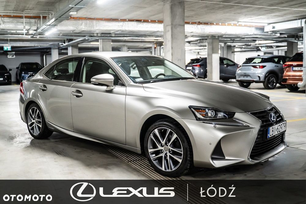 Lexus IS - 4