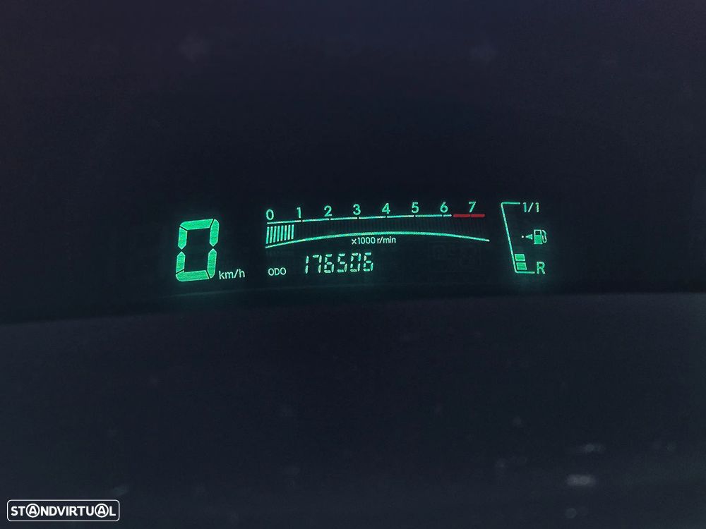 Toyota Yaris 1.0 VVT-i AC - 7