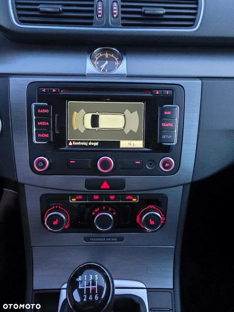 Volkswagen Passat 1.4 TSI Comfortline - 18