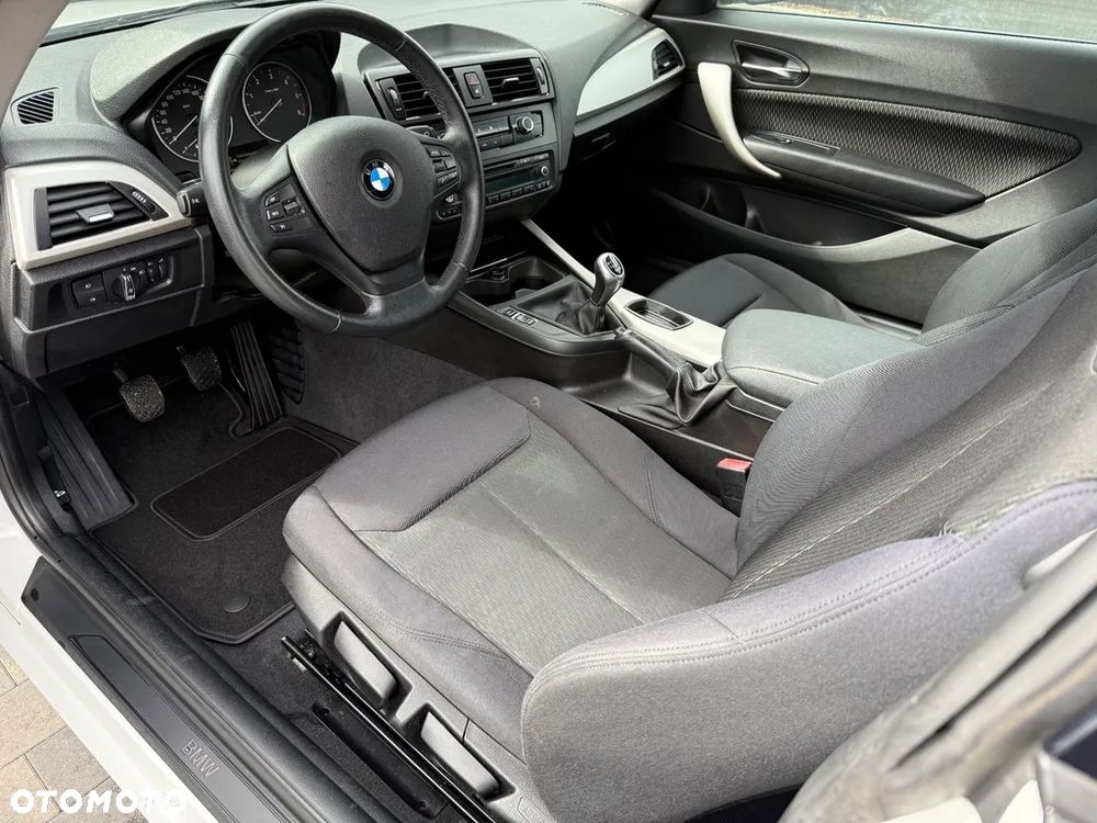 BMW Seria 1 114d Sport Line - 7