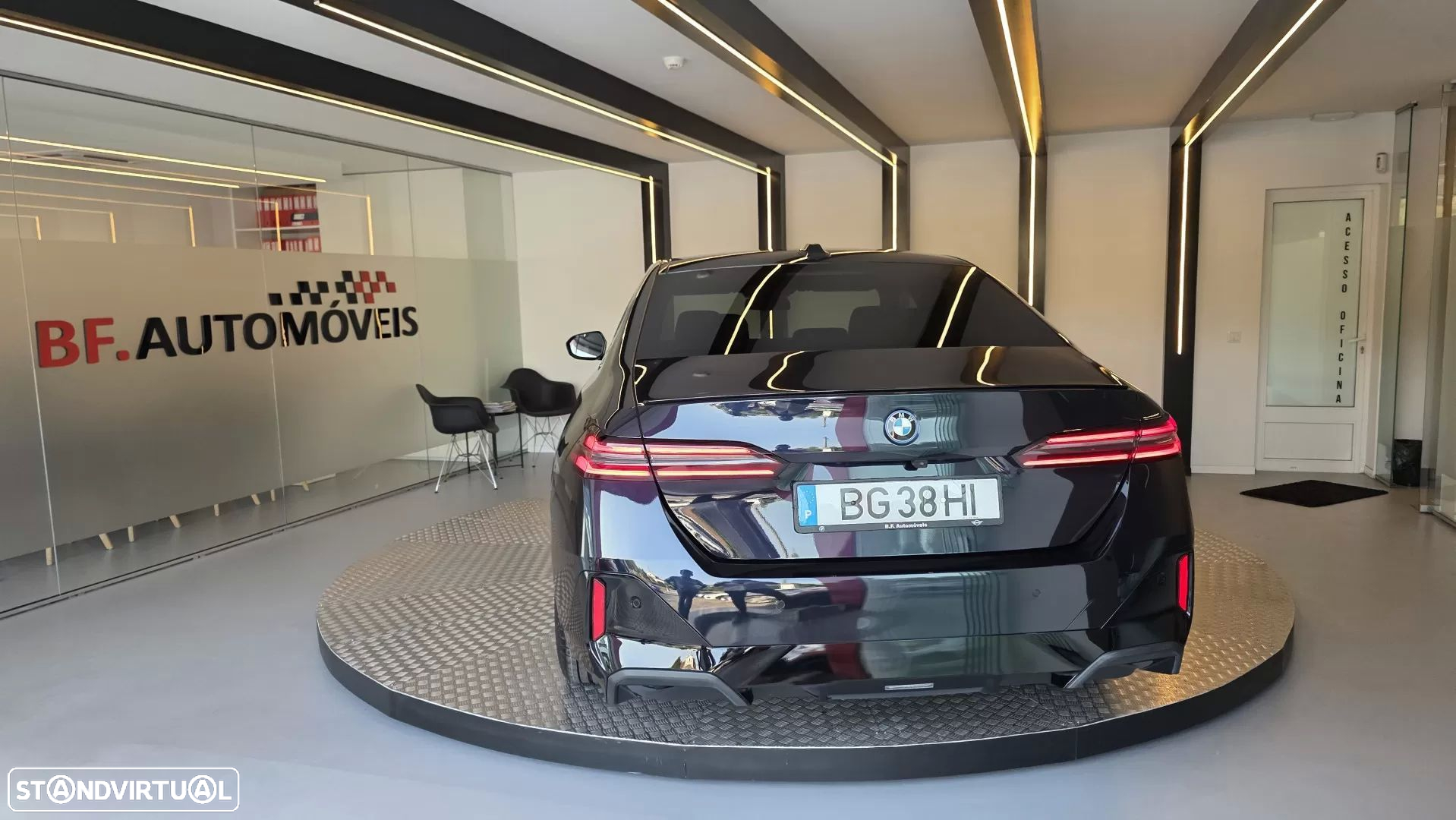 BMW 530 e Pack Desportivo M Pro - 18