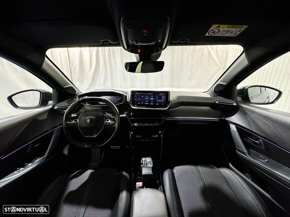Peugeot e-208 51 kWh GT - 11