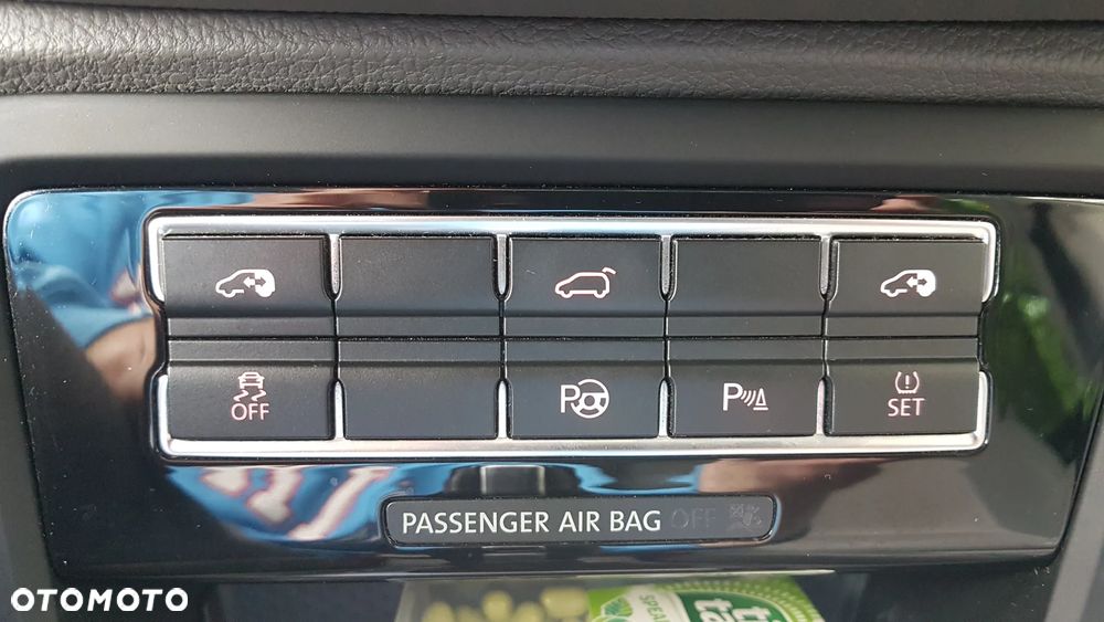 Volkswagen Sharan 2.0 TSI Highline DSG - 17