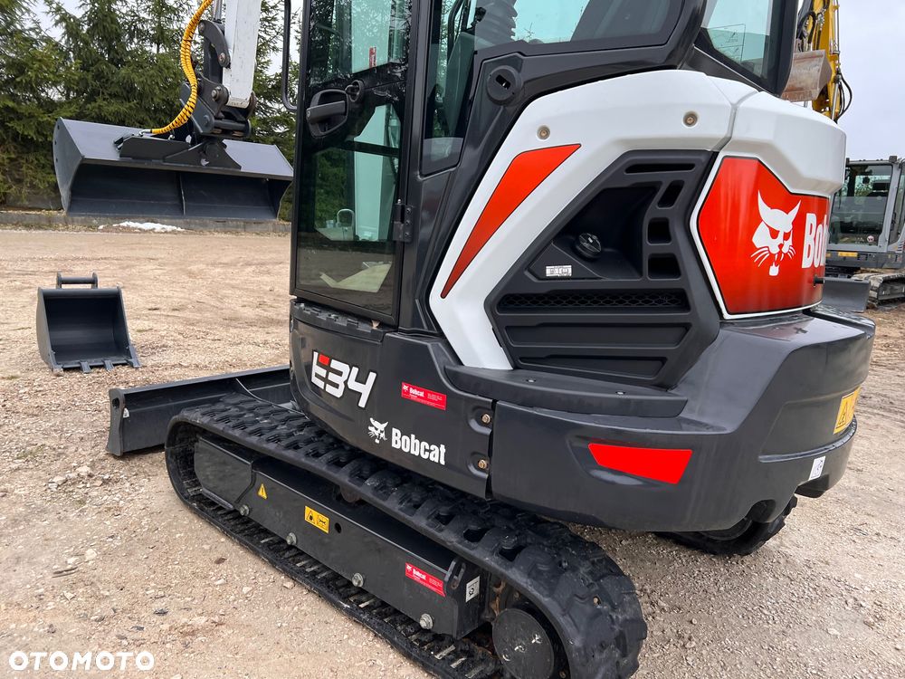 Bobcat Minikoparka BOBCAT E34 22r dodatk linie hydr e35 e 34 e35z cat 304 303,5 serwisowana 1 wł koparka gąsienicowa yanmar sanny Takeuchi Kubota 3,5tony - 24
