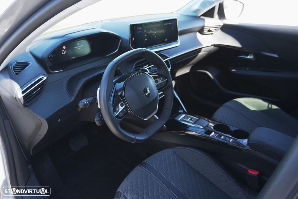 Peugeot 208 1.2 Hybrid Allure e-DCS6 - 10