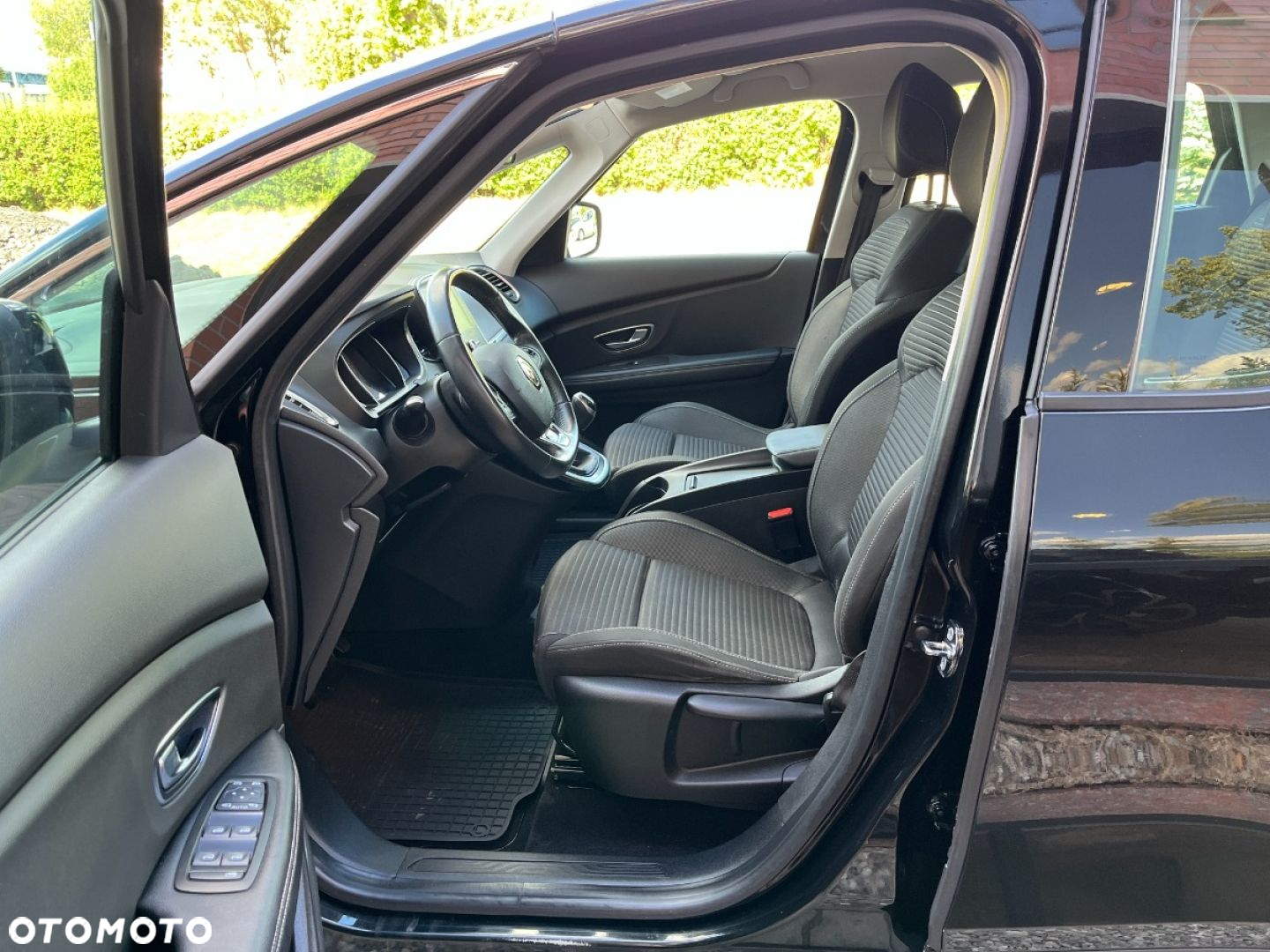 Renault Scenic 1.5 dCi Dynamique - 21