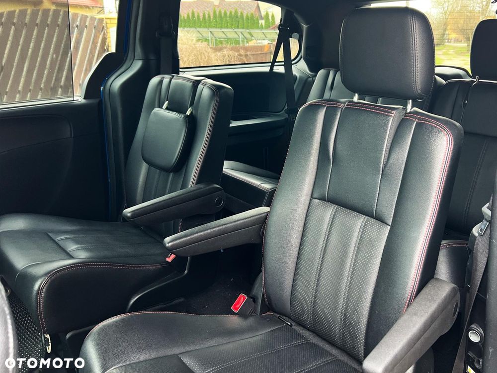 Dodge Grand Caravan 3.8 SXT - 8