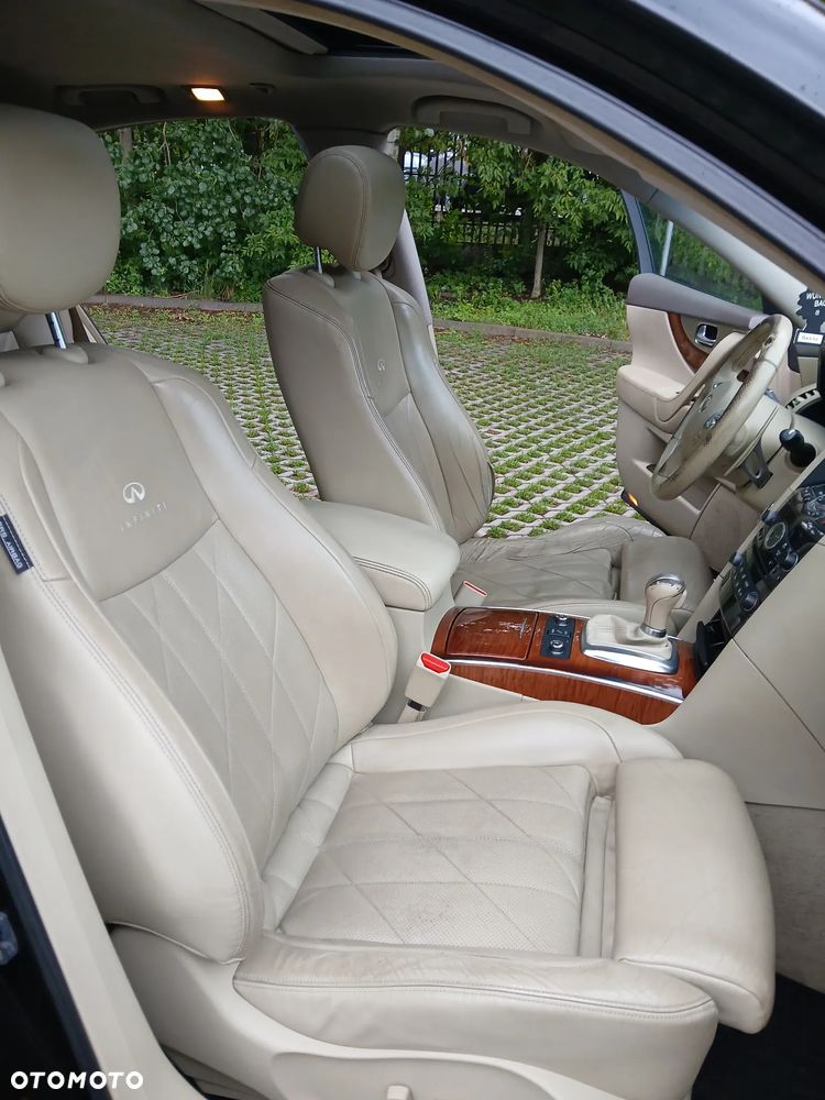 Infiniti FX FX30d S - 16